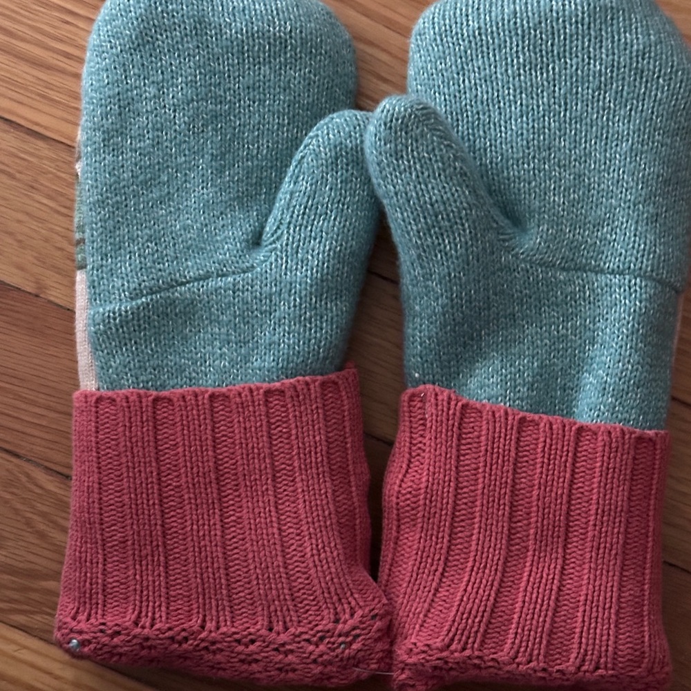 Upcycled Wool Mittens Handmade from Wool Sweaters, Fleece Lined - Picture 3 of 5